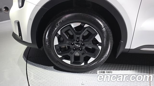 Kia Sorento (IV) Gasoline 2.5T 2WD Noblesse 2024 — фото 5