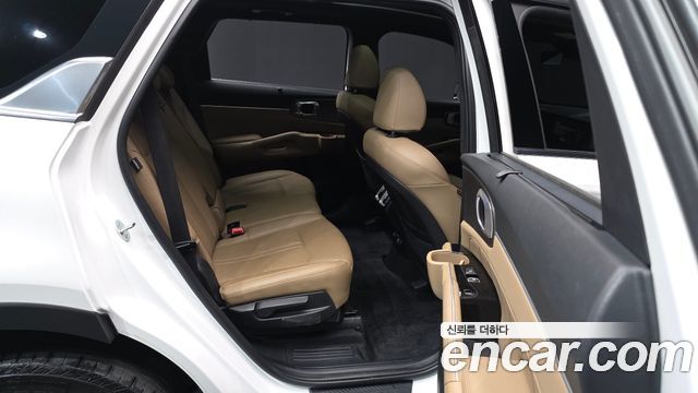 Kia Sorento (IV) Gasoline 2.5T 2WD Noblesse 2024 — фото 12