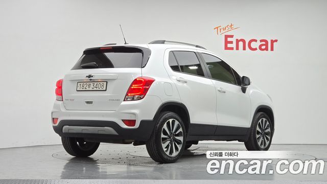 Chevrolet Trax 1.4 Premier 2021 — фото 2