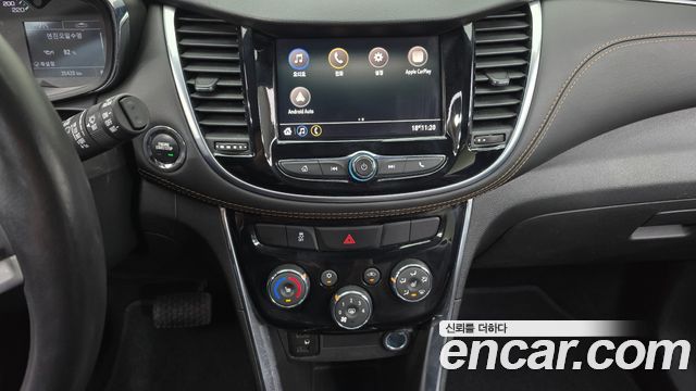 Chevrolet Trax 1.4 Premier 2021 — фото 14