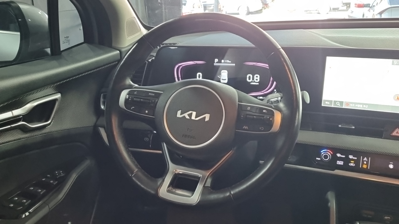 Kia Sportage (V) Diesel 2.0 2WD Prestige 2023 — фото 19