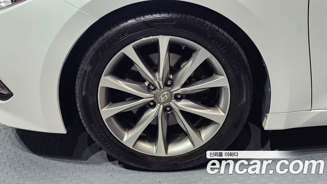 Hyundai Grandeur (HG) HG240 Modern Collection 2016 — фото 5