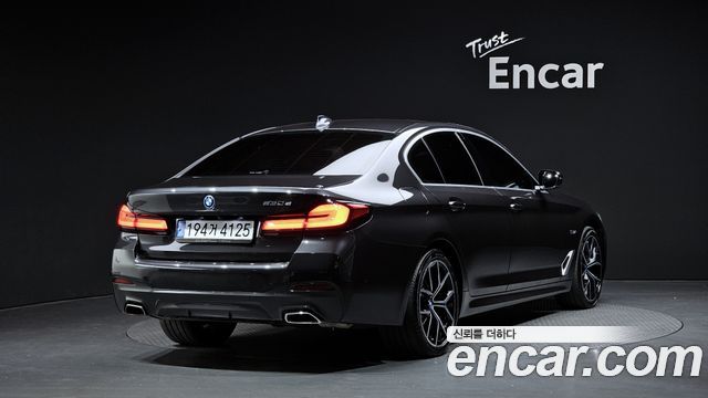 BMW 5 Series (G30) 530e M Sport 2022 — фото 2