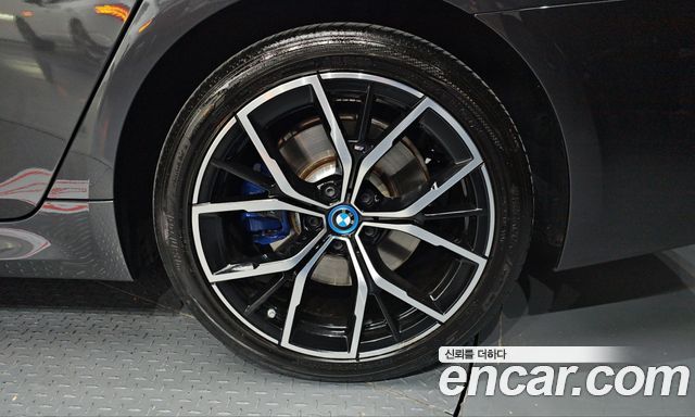 BMW 5 Series (G30) 530e M Sport 2022 — фото 27