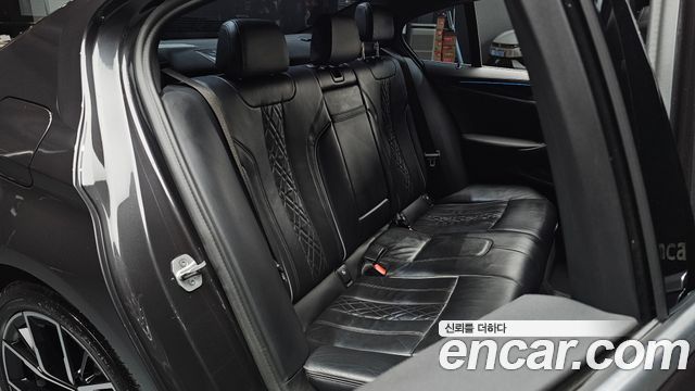 BMW 5 Series (G30) 530e M Sport 2022 — фото 32
