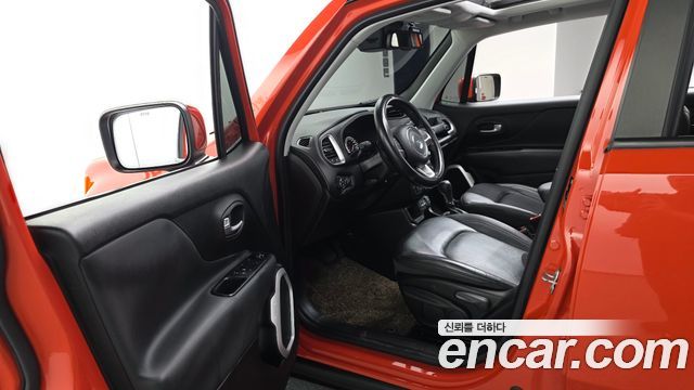 Jeep Renegade 2.4 Longitude High 2018 — фото 10