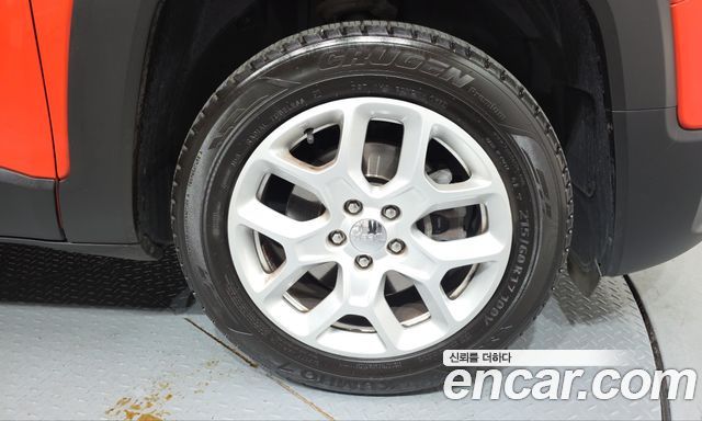 Jeep Renegade 2.4 Longitude High 2018 — фото 21