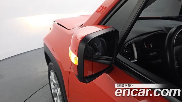 Jeep Renegade 2.4 Longitude High 2018 — фото 23
