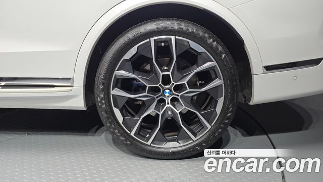 BMW X7 (G07) xDrive 40i M Sport 6STR 2023 — фото 21