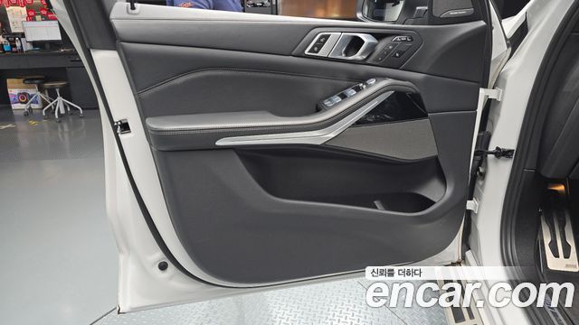 BMW X7 (G07) xDrive 40i M Sport 6STR 2023 — фото 24