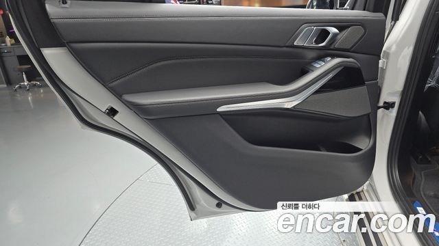 BMW X7 (G07) xDrive 40i M Sport 6STR 2023 — фото 25