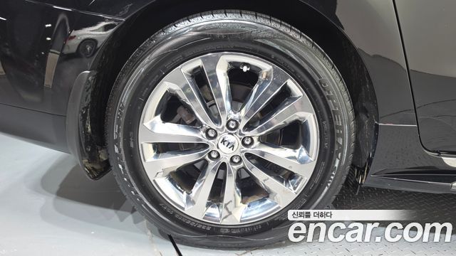 Kia Carnival 9-seater Noblesse 2018 — фото 5