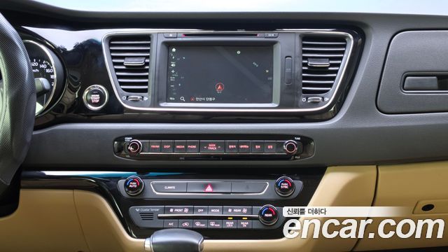 Kia Carnival 9-seater Noblesse 2018 — фото 14