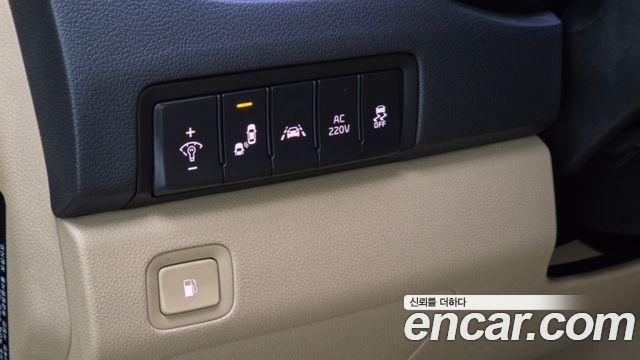 Kia Carnival 9-seater Noblesse 2018 — фото 15