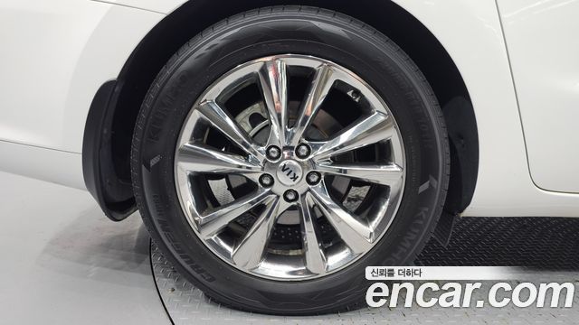 Kia Carnival 9-Seater Noblesse Special 2019 — фото 5