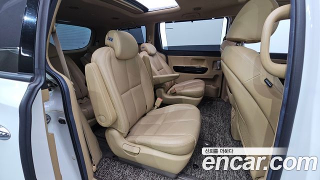 Kia Carnival 9-Seater Noblesse Special 2019 — фото 11