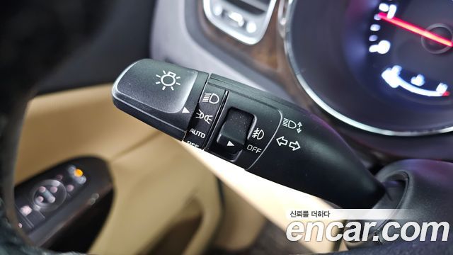 Kia Carnival 9-Seater Noblesse Special 2019 — фото 18