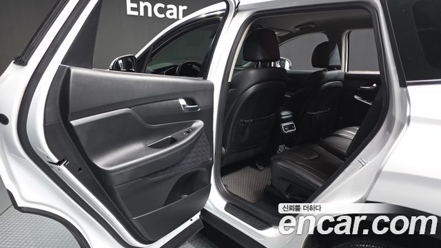 Hyundai Santa Fe Gasoline 2.5T 2WD Exclusive 2022 — фото 26