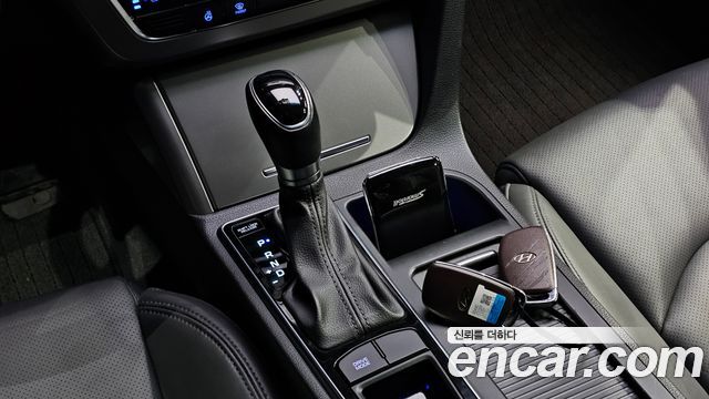 Hyundai Sonata (LF) 2.0 Smart 2015 — фото 9