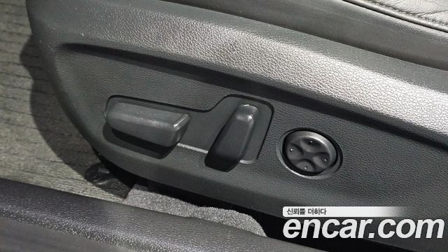 Hyundai Sonata (LF) 2.0 Smart 2015 — фото 17