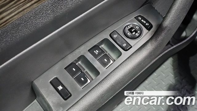 Hyundai Sonata (LF) 2.0 Smart 2015 — фото 18
