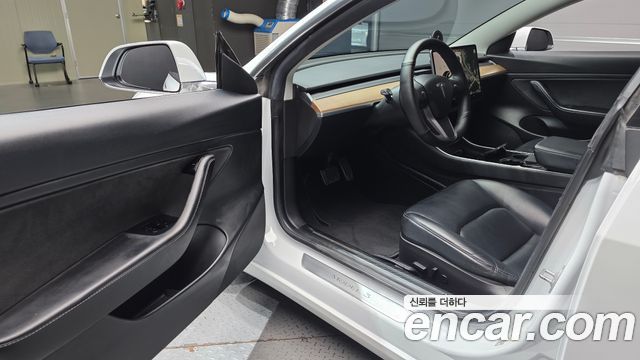 Tesla Model 3 Long Range AWD 2020 — фото 10