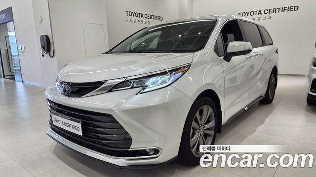 Toyota Sienna (IV) 2.5 Hybrid 2WD