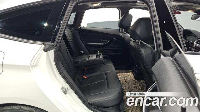 BMW 3 Series GT (F34) GT 320d xDrive 2018 — фото 12