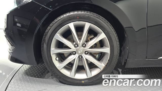 Hyundai Grandeur (HG) HG220 Diesel Premium 2016 — фото 5