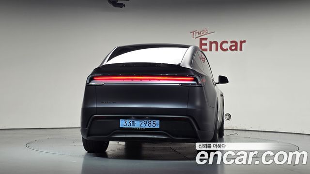 Tesla Model Y L Long Range AWD 2026 — фото 4