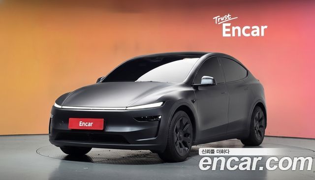 Tesla Model Y L Long Range AWD