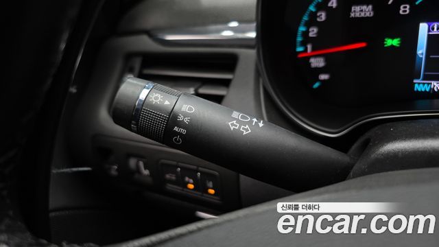 Chevrolet Impala 2.5 LT 2017 — фото 17