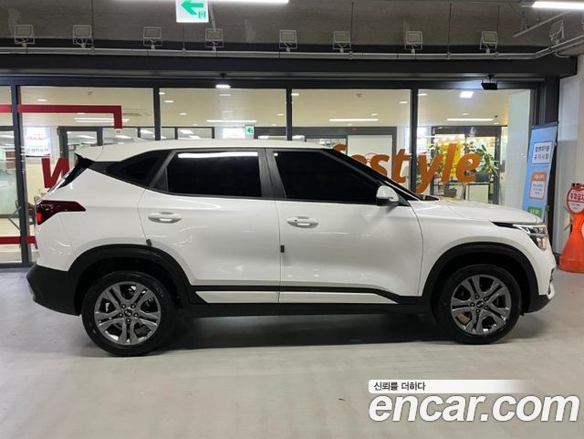 Kia Seltos Diesel 1.6 2WD Prestige 2020 — фото 3