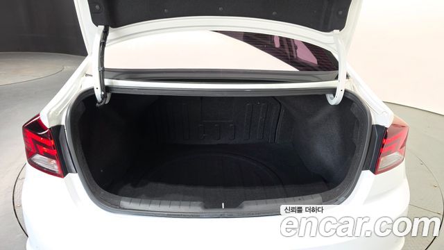 Hyundai Avante (AD) 1.6 Smart 2020 — фото 20