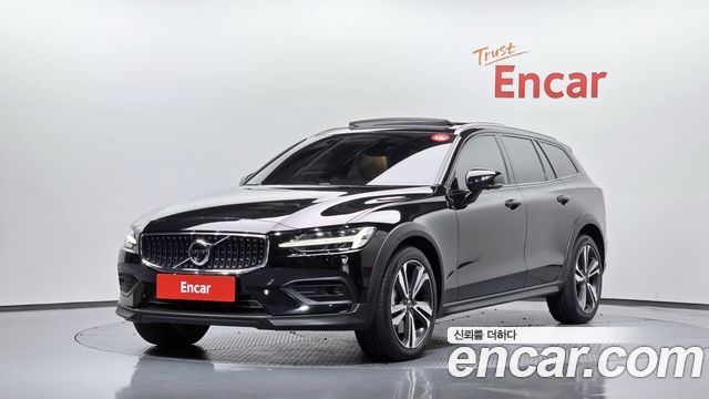 Volvo V60 Cross Country (II) B5 Pro AWD