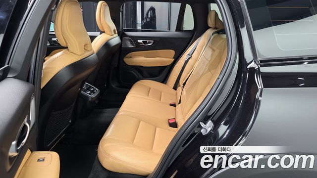 Volvo V60 Cross Country (II) B5 Pro AWD 2021 — фото 12