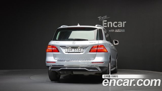 Mercedes-Benz M-Class (W166) ML350 BlueTEC 4MATIC 2014 — фото 4
