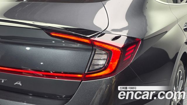 Hyundai Sonata (DN8) 2.0 Premium 2020 — фото 23