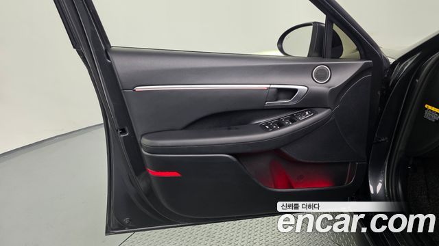 Hyundai Sonata (DN8) 2.0 Premium 2020 — фото 24