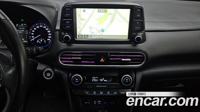 Hyundai Kona Diesel 1.6 2WD Premium 2018 — фото 14