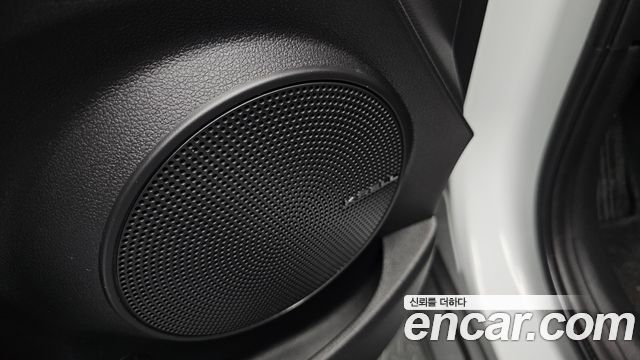 Hyundai Kona Diesel 1.6 2WD Premium 2018 — фото 30