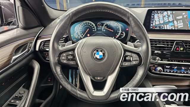 BMW 5 Series (G30) 530i xDrive M Sport Package Plus 2017 — фото 13