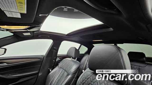 BMW 5 Series (G30) 530i xDrive M Sport Package Plus 2017 — фото 18