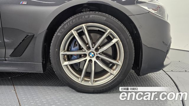 BMW 5 Series (G30) 530i xDrive M Sport Package Plus 2017 — фото 21