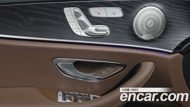 Mercedes-Benz E-Class (W213) E250 Exclusive 2021 — фото 31
