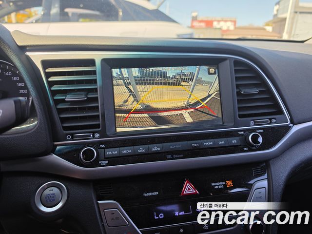 Hyundai Avante (AD) 1.6 GDI Premium 2016 — фото 16