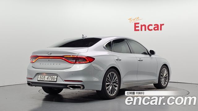 Hyundai Grandeur (IG) 2.4 Premium Special 2017 — фото 2