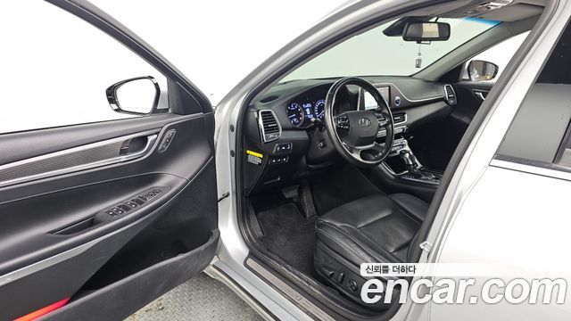 Hyundai Grandeur (IG) 2.4 Premium Special 2017 — фото 10