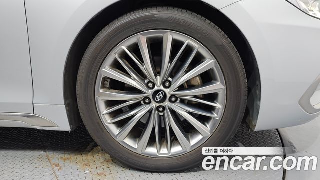 Hyundai Grandeur (IG) 2.4 Premium Special 2017 — фото 21