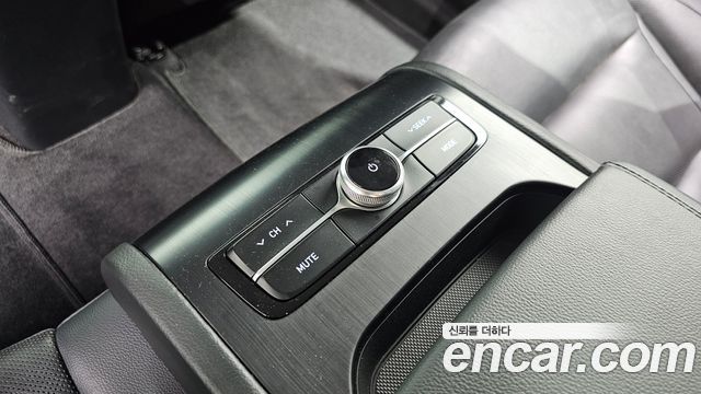 Hyundai Grandeur (IG) 2.4 Premium Special 2017 — фото 33